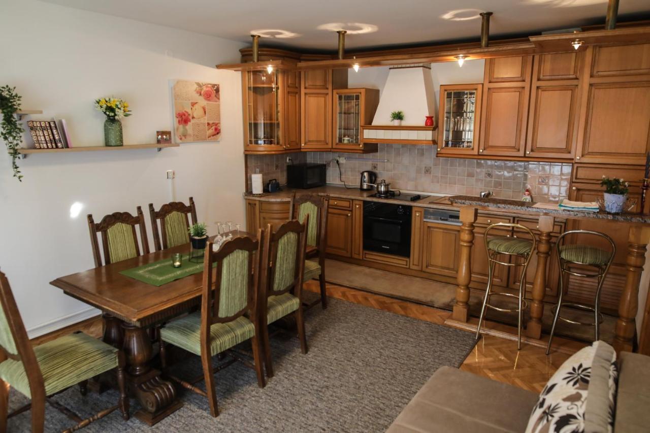 Apartman Kaya Appartement Ðakovo Buitenkant foto