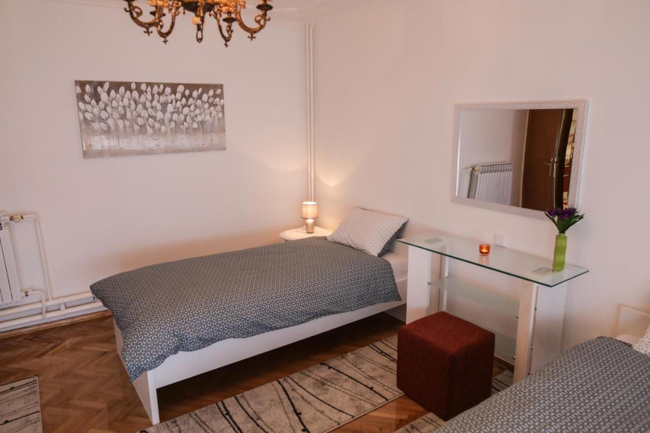 Apartman Kaya Appartement Ðakovo Buitenkant foto