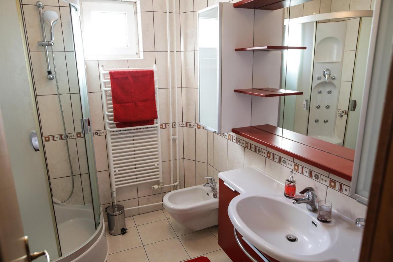 Apartman Kaya Appartement Ðakovo Buitenkant foto