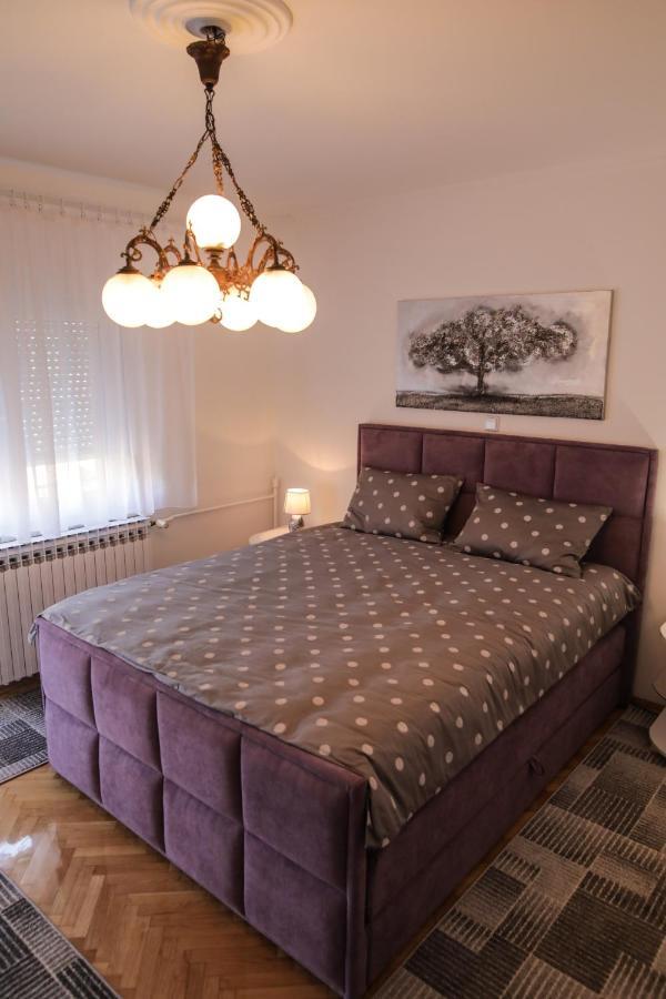 Apartman Kaya Appartement Ðakovo Buitenkant foto